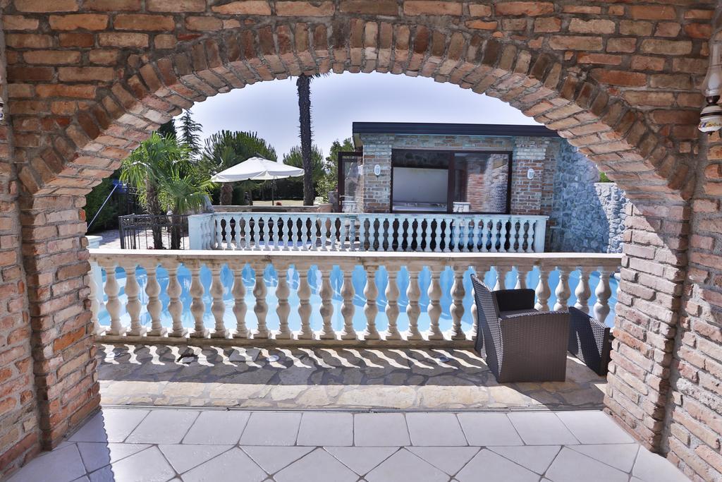 Casa Oasa -Accommodation , Pizzeria & Bar Marezige Luaran gambar