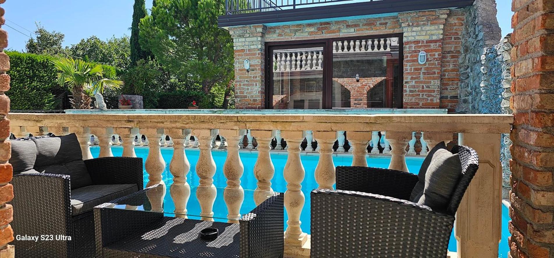 Casa Oasa -Accommodation , Pizzeria & Bar Marezige Luaran gambar